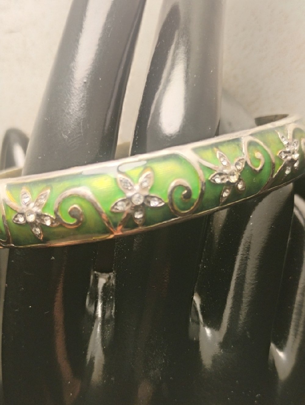 BRIGHTON MYSTIQUE HEART GREEN/BLUE ENAMEL+SWAROVSKI CRYST HINGE BRACELET